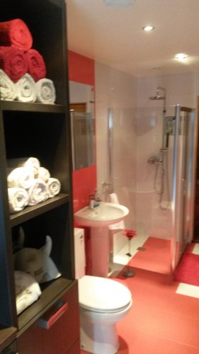 2 miegamuju namas - Langley