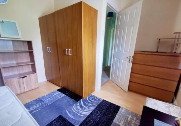 Thames View Barkinge pusantrinis kambarys.