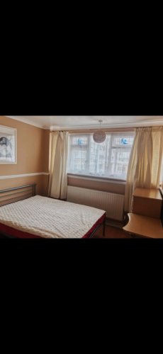 Nuo lapkričio 11 d. išnuomojamas dvivietis kambarys Canning Towno raj