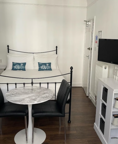 Pink Pavilion guest house Brighton superior room